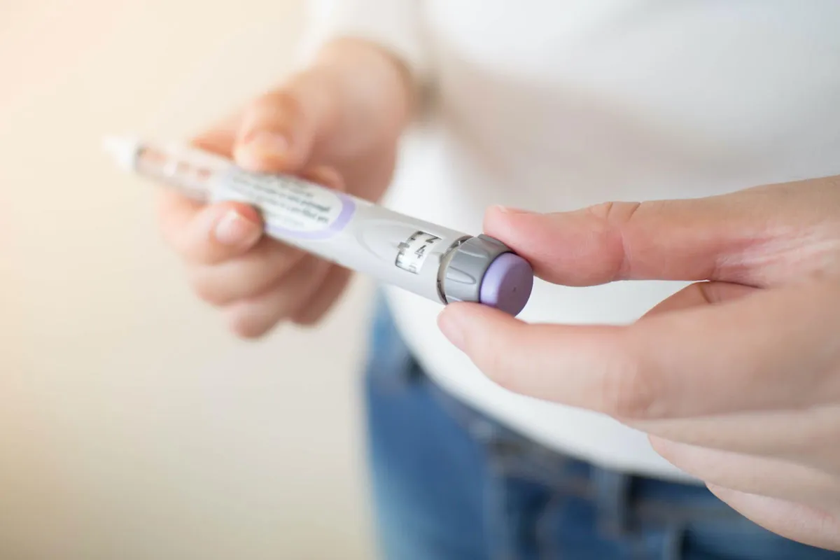 Controle clínico com medicamentos
